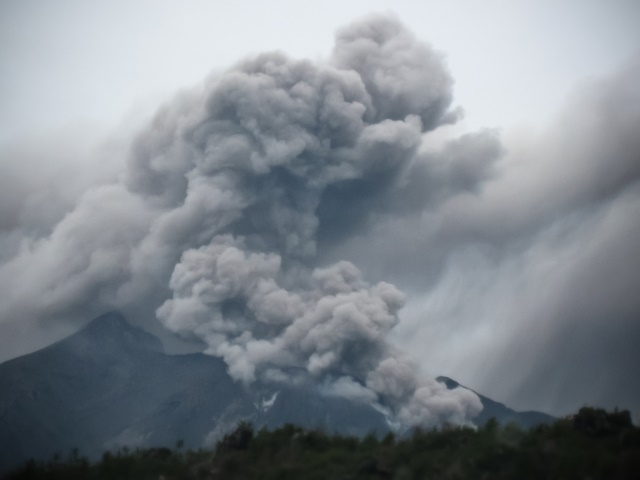 人工知能を用いた火山灰粒子の形状判別－噴火状況の迅速な理解を目指して－